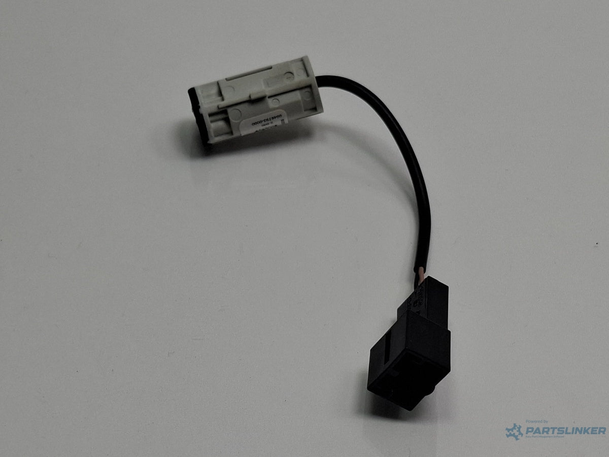 Microfon plafoniera AUDI A3 Sportback 8VA, 8VF 2012 - > TDI CLHA 8X1035711B