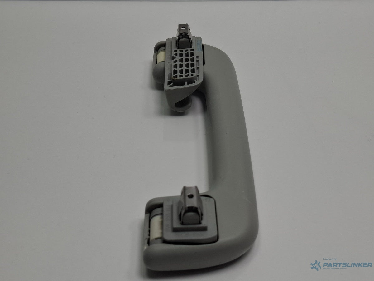 Maner  plafon dreapta spate AUDI A3 Sportback 8VA, 8VF 2012 - > TDI CLHA 8V0857608