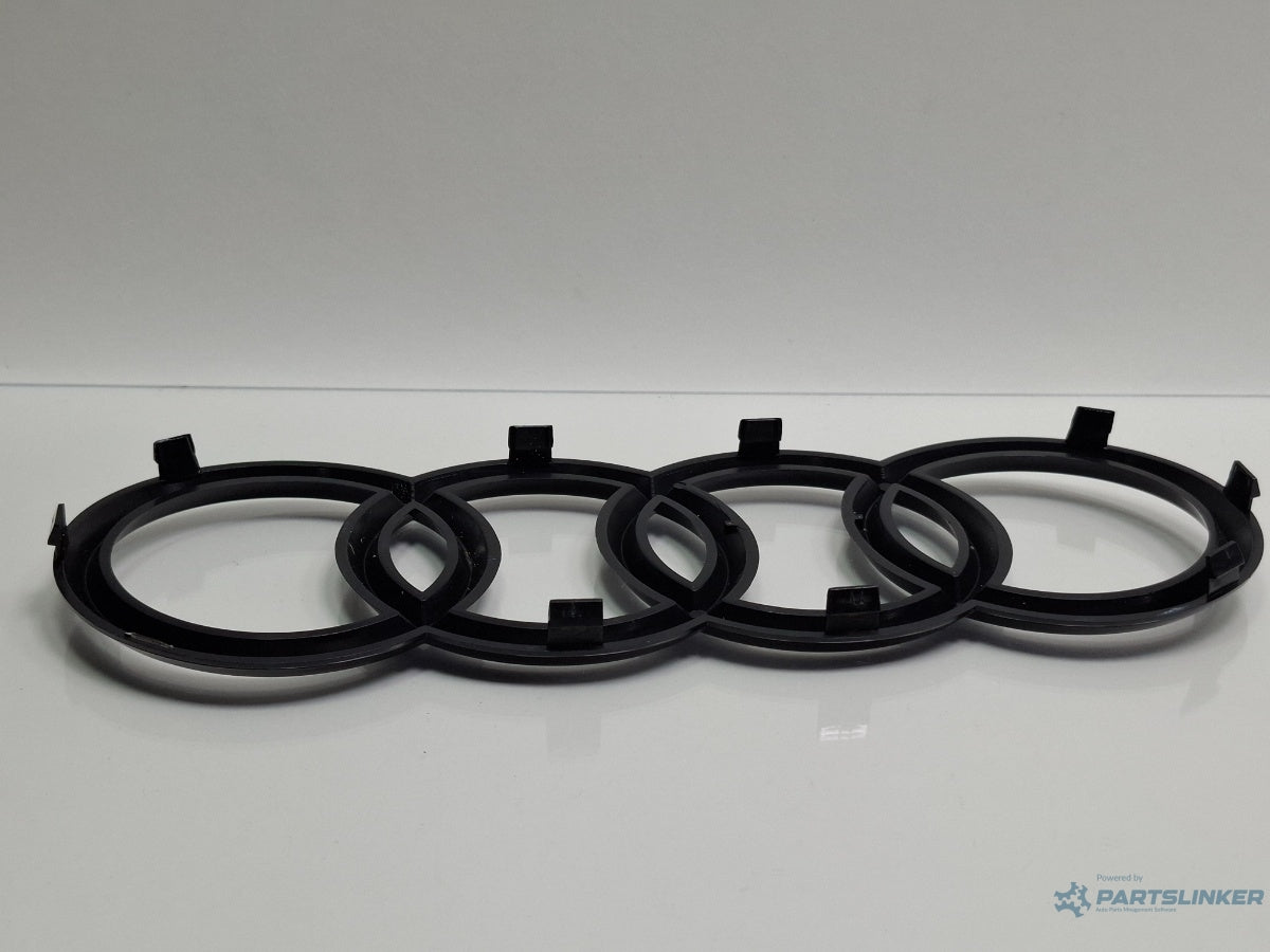 Emblema bara fata AUDI A3 Sportback 8VA, 8VF 2012 - > TDI CLHA 8T0853605