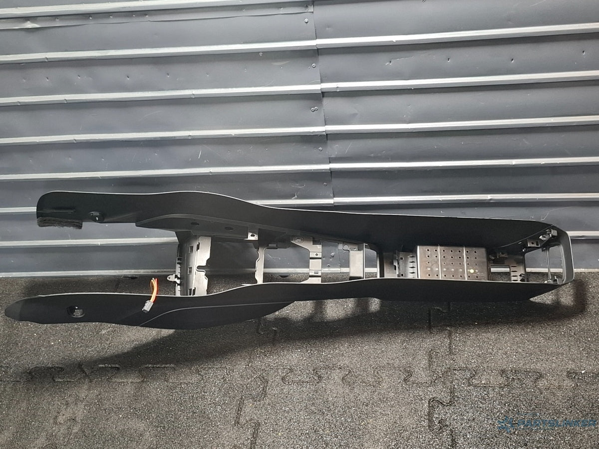 Consola centrala AUDI A3 Sportback 8VA, 8VF 2012 - > TDI CLHA 8V1863241