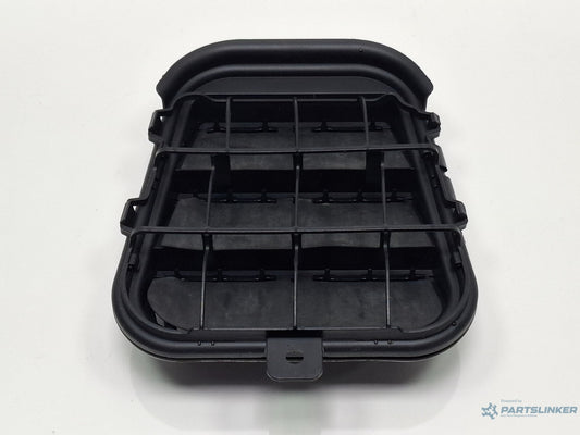 Grila ventilatie aripi spate AUDI A3 Sportback 8VA, 8VF 2012 - > TDI CLHA 4G9819181B