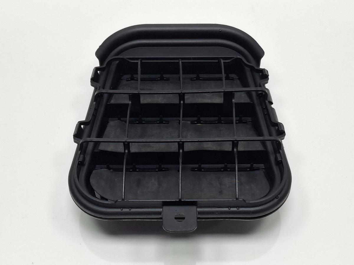 Grila ventilatie aripi spate AUDI A3 Sportback 8VA, 8VF 2012 - > TDI CLHA 4G9819181B