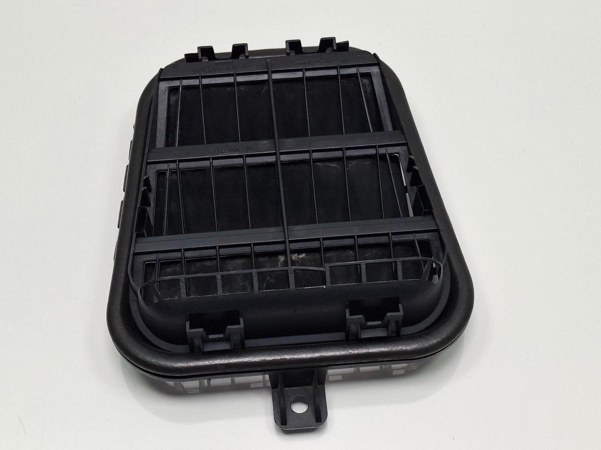 Grila ventilatie aripi spate AUDI A3 Sportback 8VA, 8VF 2012 - > TDI CLHA 4G9819181B