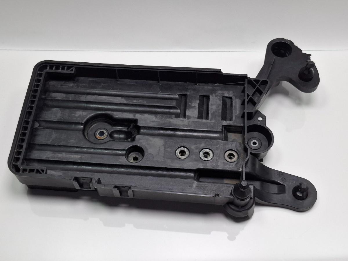 Suport baterie AUDI A3 Sportback 8VA, 8VF 2012 - > TDI CLHA 5Q0915321G , 5Q0915331H