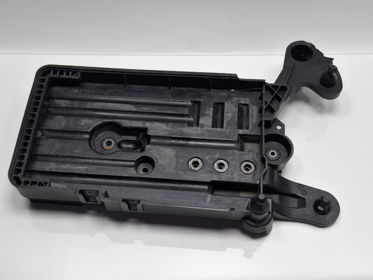Suport baterie AUDI A3 Sportback 8VA, 8VF 2012 - > TDI CLHA 5Q0915321G , 5Q0915331H