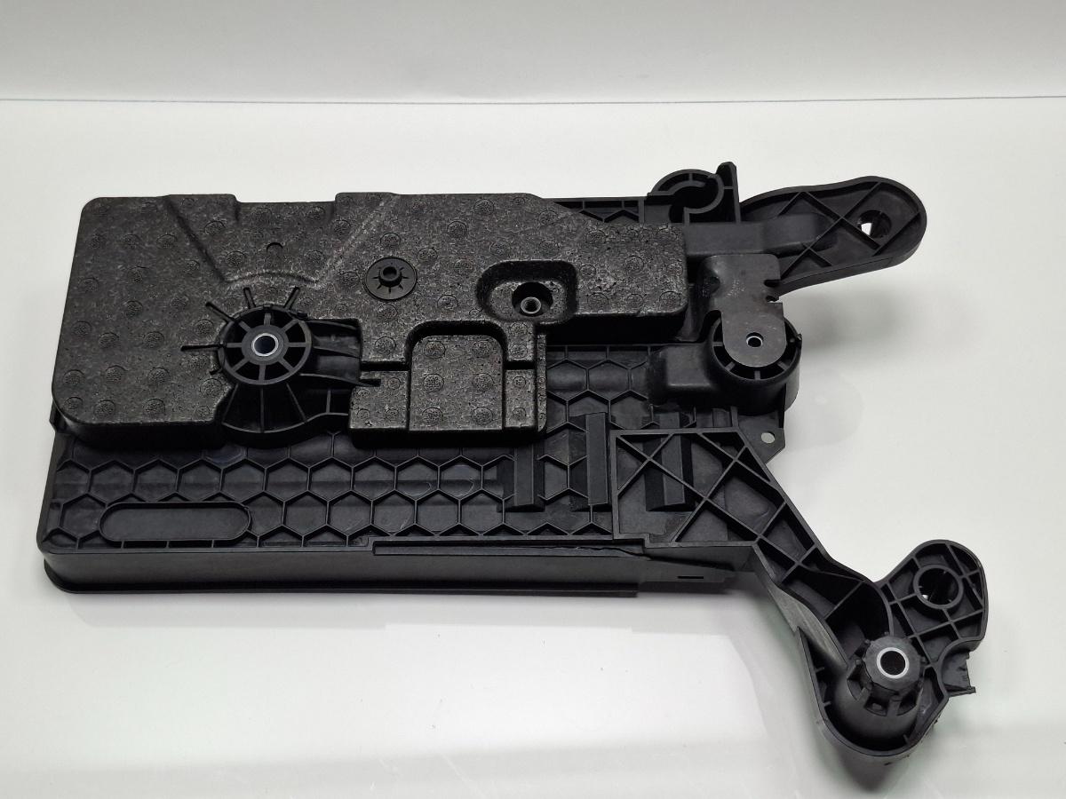 Suport baterie AUDI A3 Sportback 8VA, 8VF 2012 - > TDI CLHA 5Q0915321G , 5Q0915331H