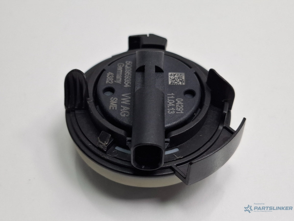 Senzor impact usa dreapta fata AUDI A3 Sportback 8VA, 8VF 2012 - > TDI CLHA 5Q0959354