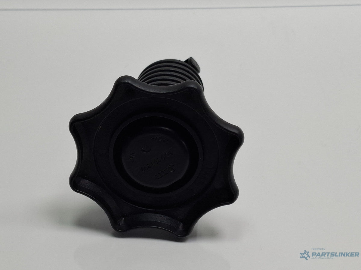 Surub fixare roata de rezerva AUDI A3 Sportback 8VA, 8VF 2012 - > TDI CLHA 5Q0803899