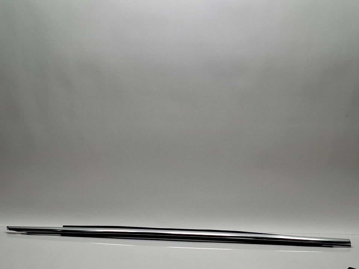 Perie geam cromat spate AUDI A3 Sportback 8VA, 8VF 2012 - > TDI CLHA 8V4853763/4