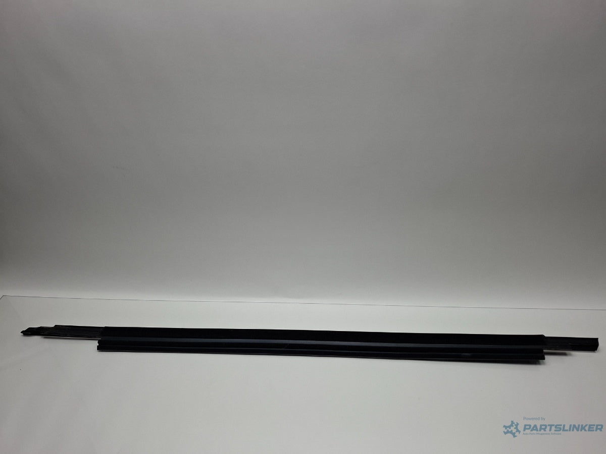 Perie geam cromat spate AUDI A3 Sportback 8VA, 8VF 2012 - > TDI CLHA 8V4853763/4