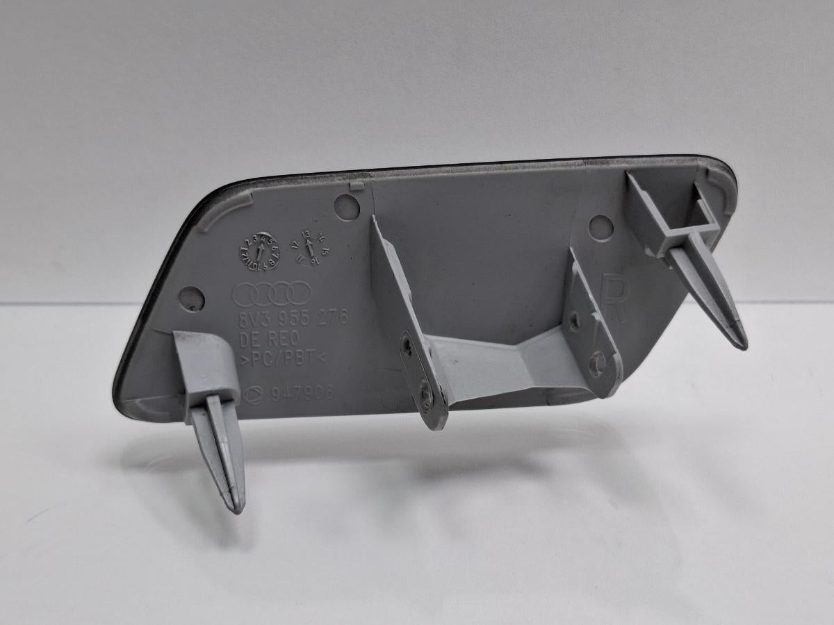 Capac duza spalator far dreapta AUDI A3 Sportback 8VA, 8VF 2012 - > TDI CLHA 8V3955276