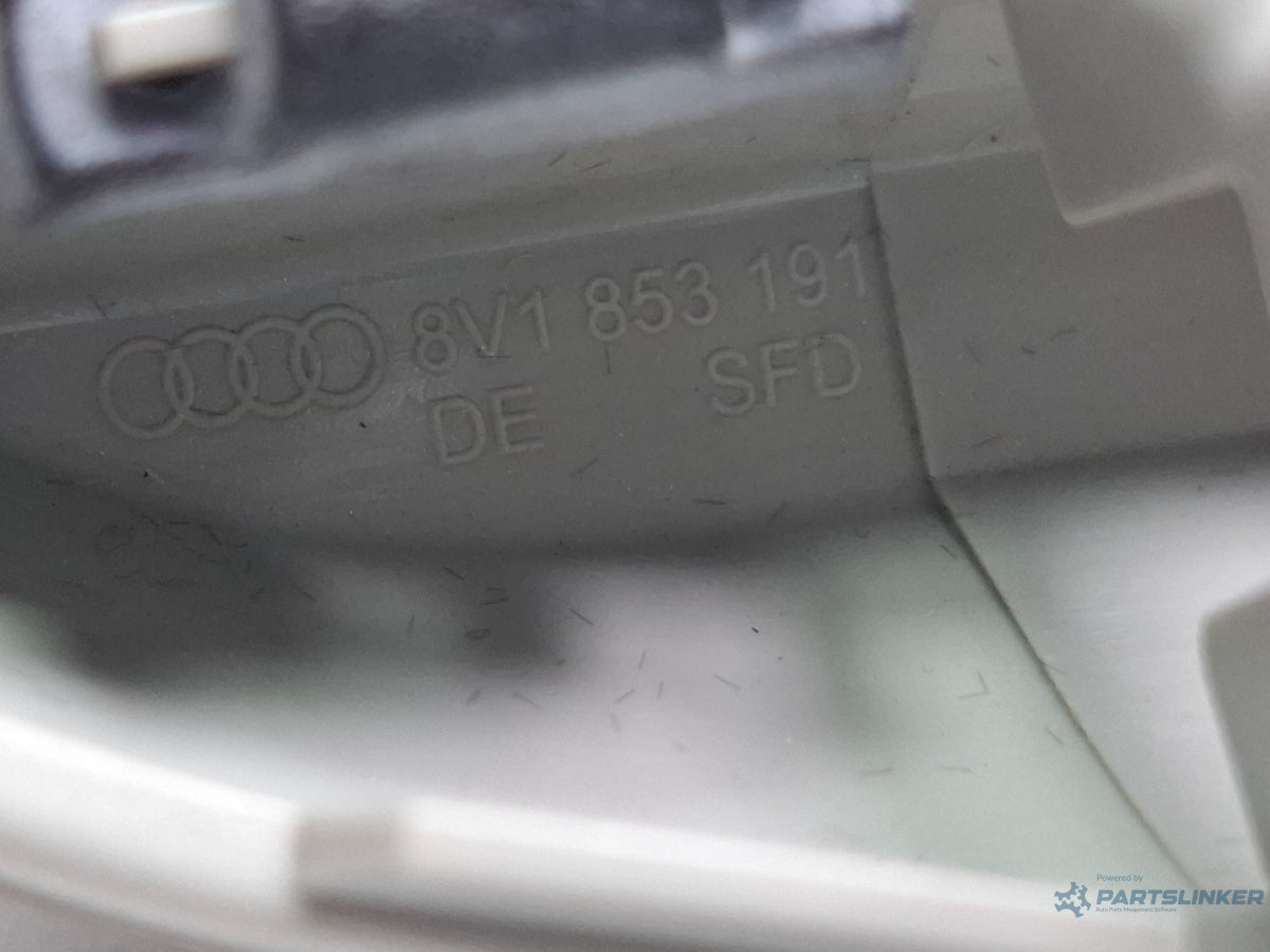 Ornament central bord AUDI A3 Sportback 8VA, 8VF 2012 - > TDI CLHA 8V1853191