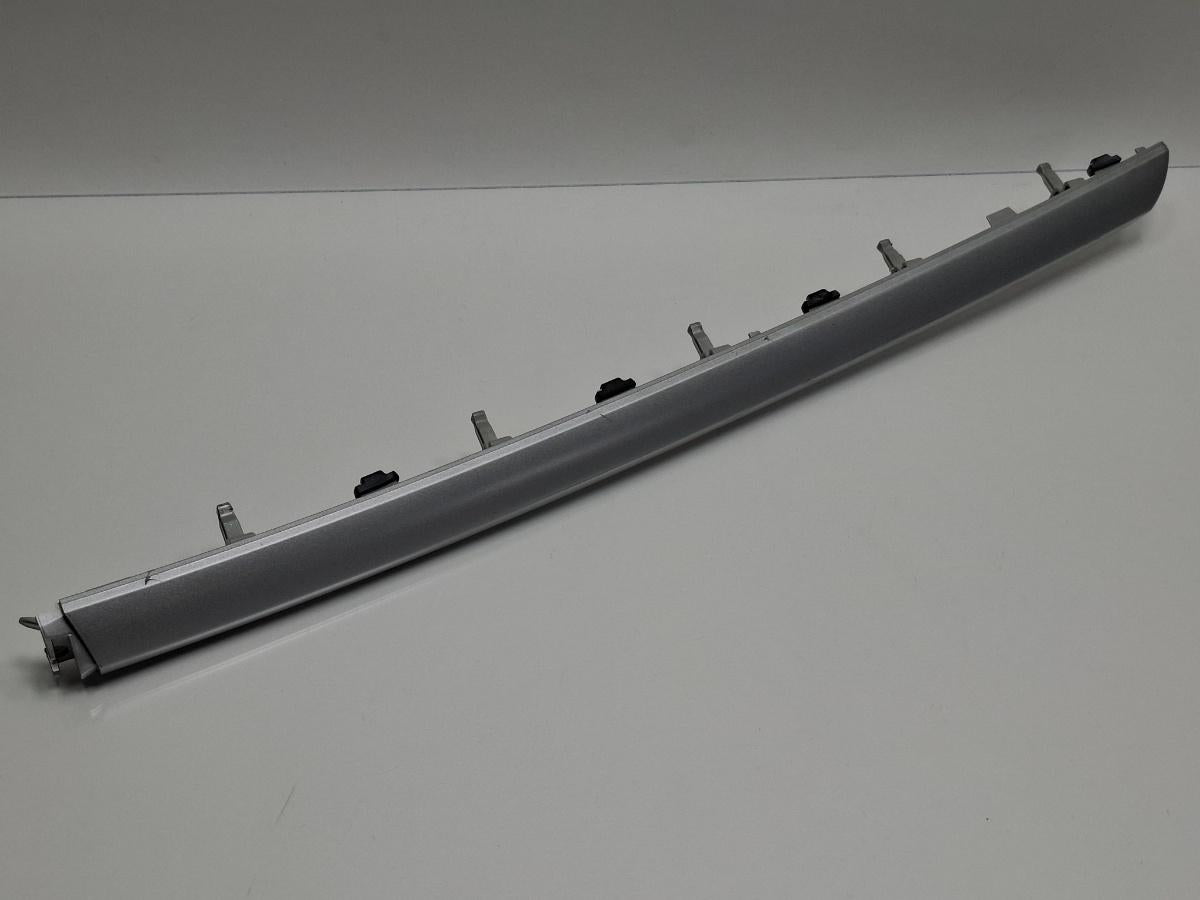 Ornament bord dreapta AUDI A3 Sportback 8VA, 8VF 2012 - > TDI CLHA 8V1853190