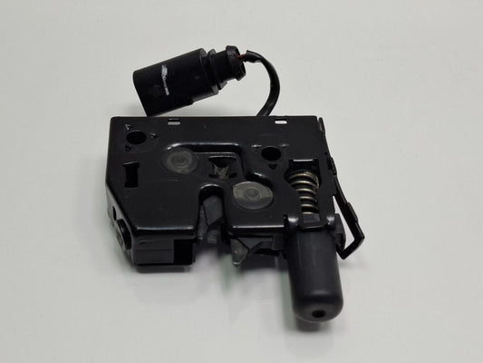 Broasca capota motor AUDI A3 Sportback 8VA, 8VF 2012 - > TDI CLHA 8V0823509