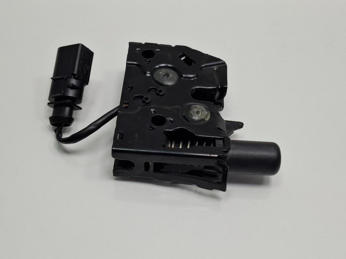 Broasca capota motor AUDI A3 Sportback 8VA, 8VF 2012 - > TDI CLHA 8V0823509
