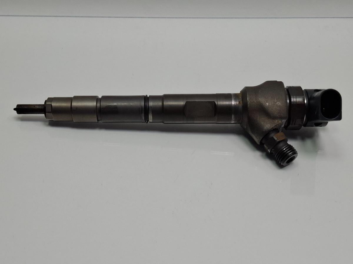 Injector AUDI A3 Sportback 8VA, 8VF 2012 - > TDI CLHA 04L130277G