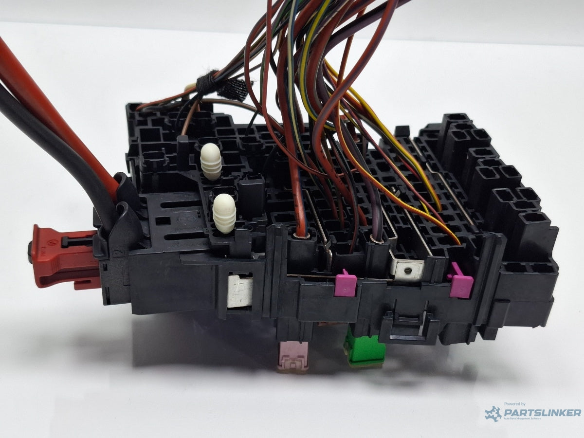 Tablou  sigurante AUDI A3 Sportback 8VA, 8VF 2012 - > TDI CLHA 5Q0937615C