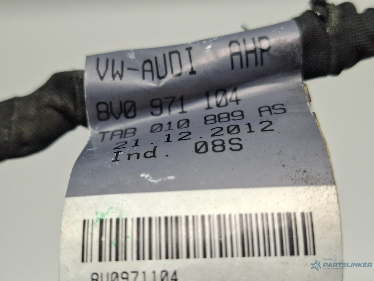 Instalatie senzor parcare spate AUDI A3 Sportback 8VA, 8VF 2012 - > TDI CLHA 8V0971104