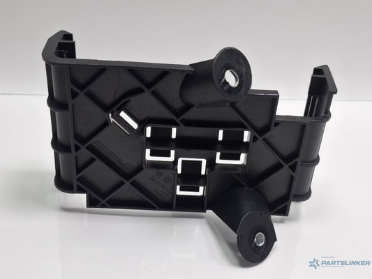 Suport ECU motor AUDI A3 Sportback 8VA, 8VF 2012 - > TDI CLHA 5Q0906507B