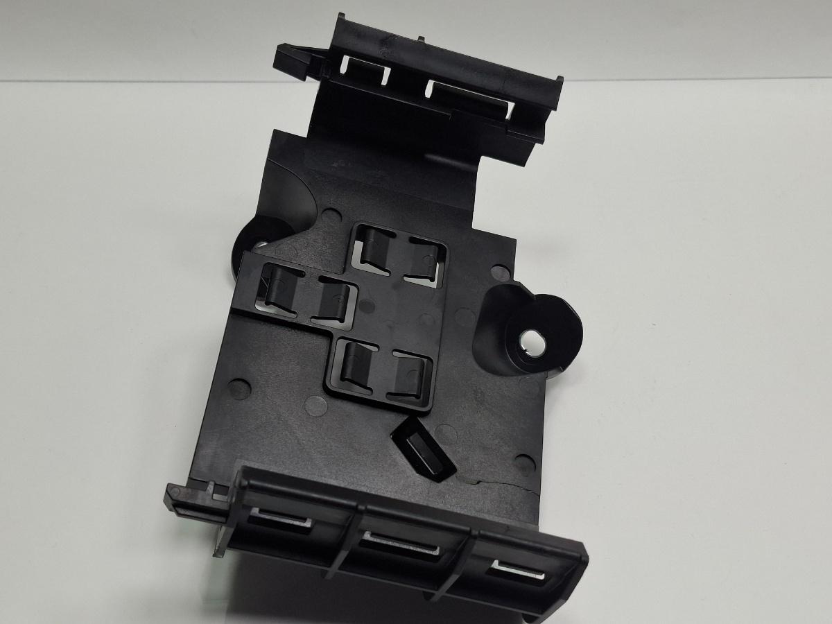 Suport ECU motor AUDI A3 Sportback 8VA, 8VF 2012 - > TDI CLHA 5Q0906507B