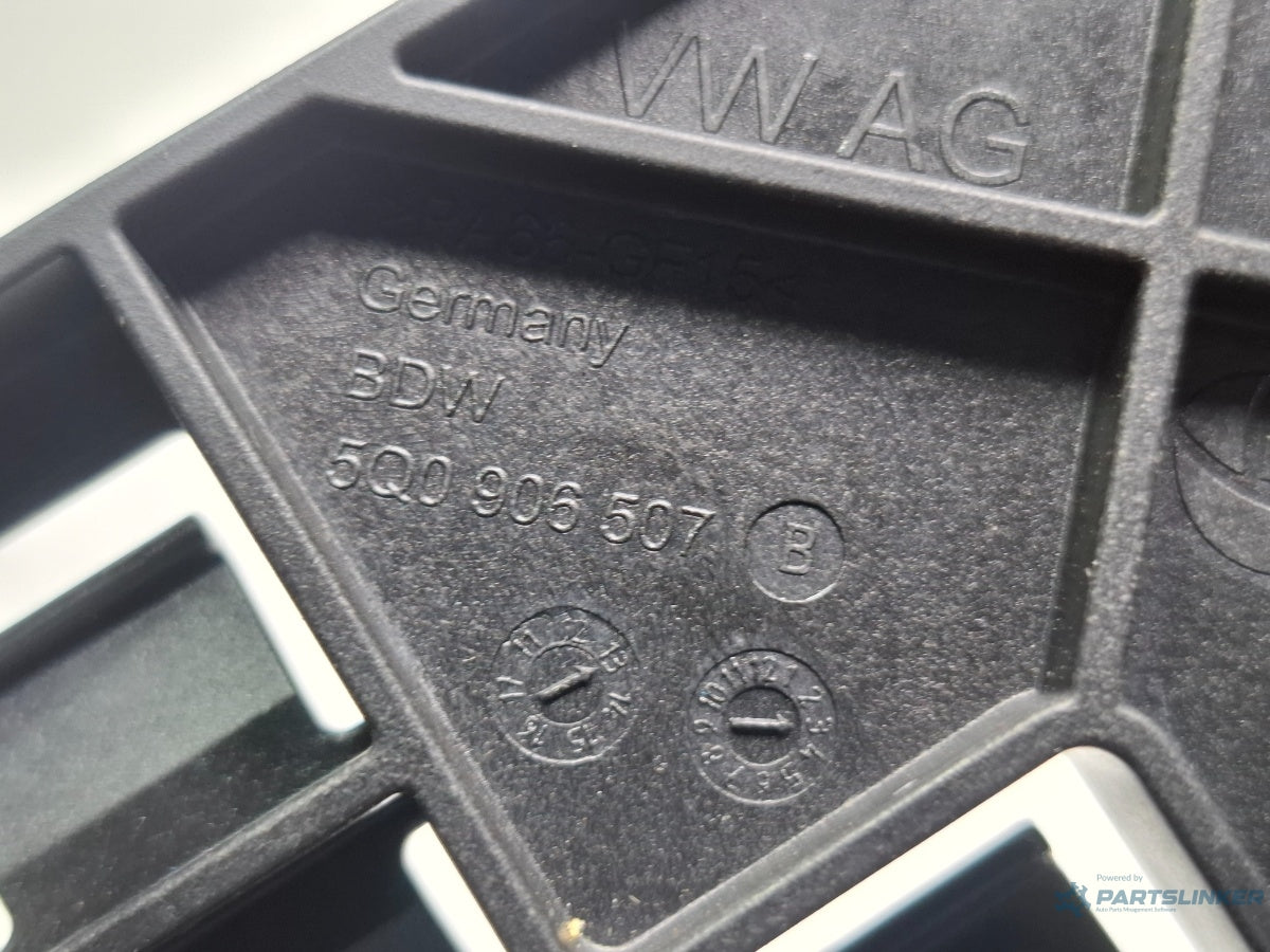 Suport ECU motor AUDI A3 Sportback 8VA, 8VF 2012 - > TDI CLHA 5Q0906507B