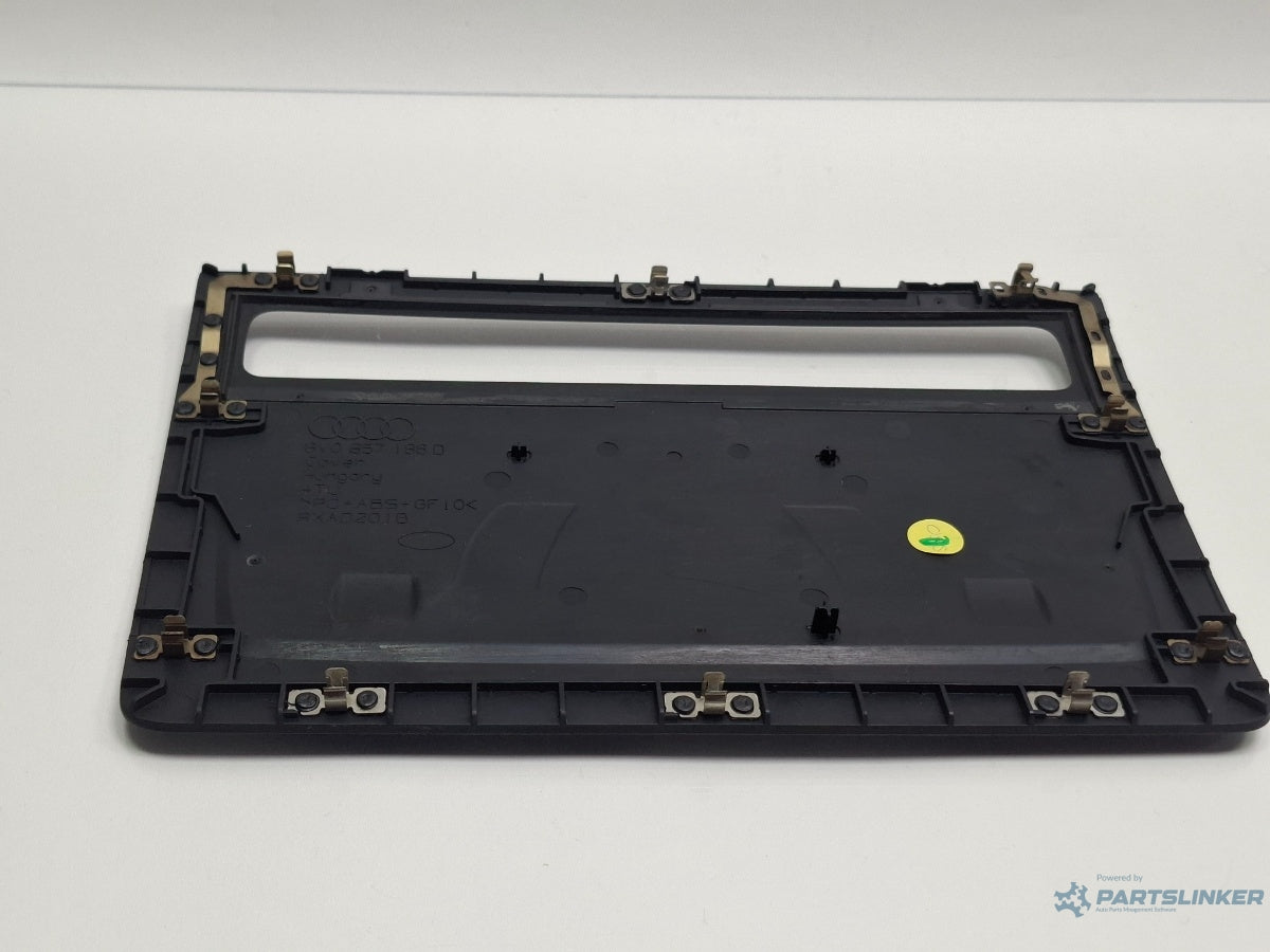 Ornament multimedia AUDI A3 Sportback 8VA, 8VF 2012 - > TDI CLHA 8V0857186D