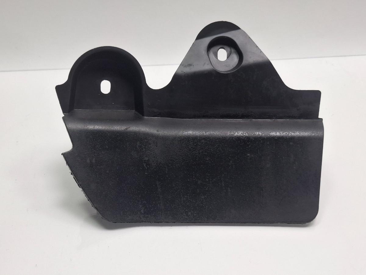 Aparator noroi stanga spate AUDI A3 Sportback 8VA, 8VF 2012 - > TDI CLHA 8V0853833