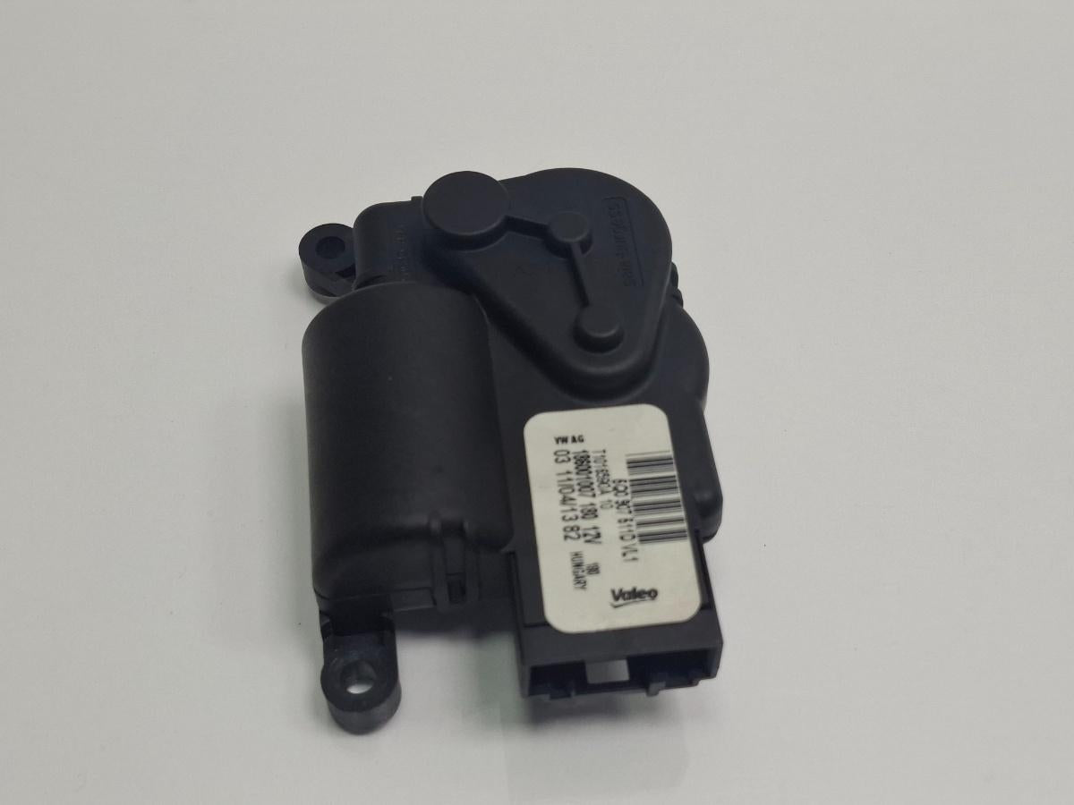 Motoras aeroterma V107 AUDI A3 Sportback 8VA, 8VF 2012 - > TDI CLHA 5Q0907511D