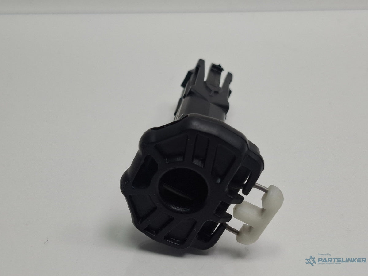 Maneta levier blocare tietiera AUDI A3 Sportback 8VA, 8VF 2012 - > TDI CLHA 8T0881920B