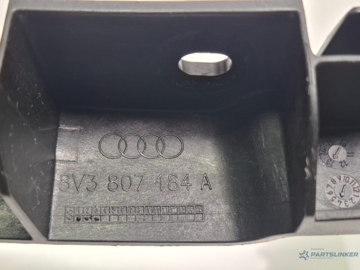 Suport bara dreapta fata AUDI A3 Sportback 8VA, 8VF 2012 - > TDI CLHA 8V3807184A