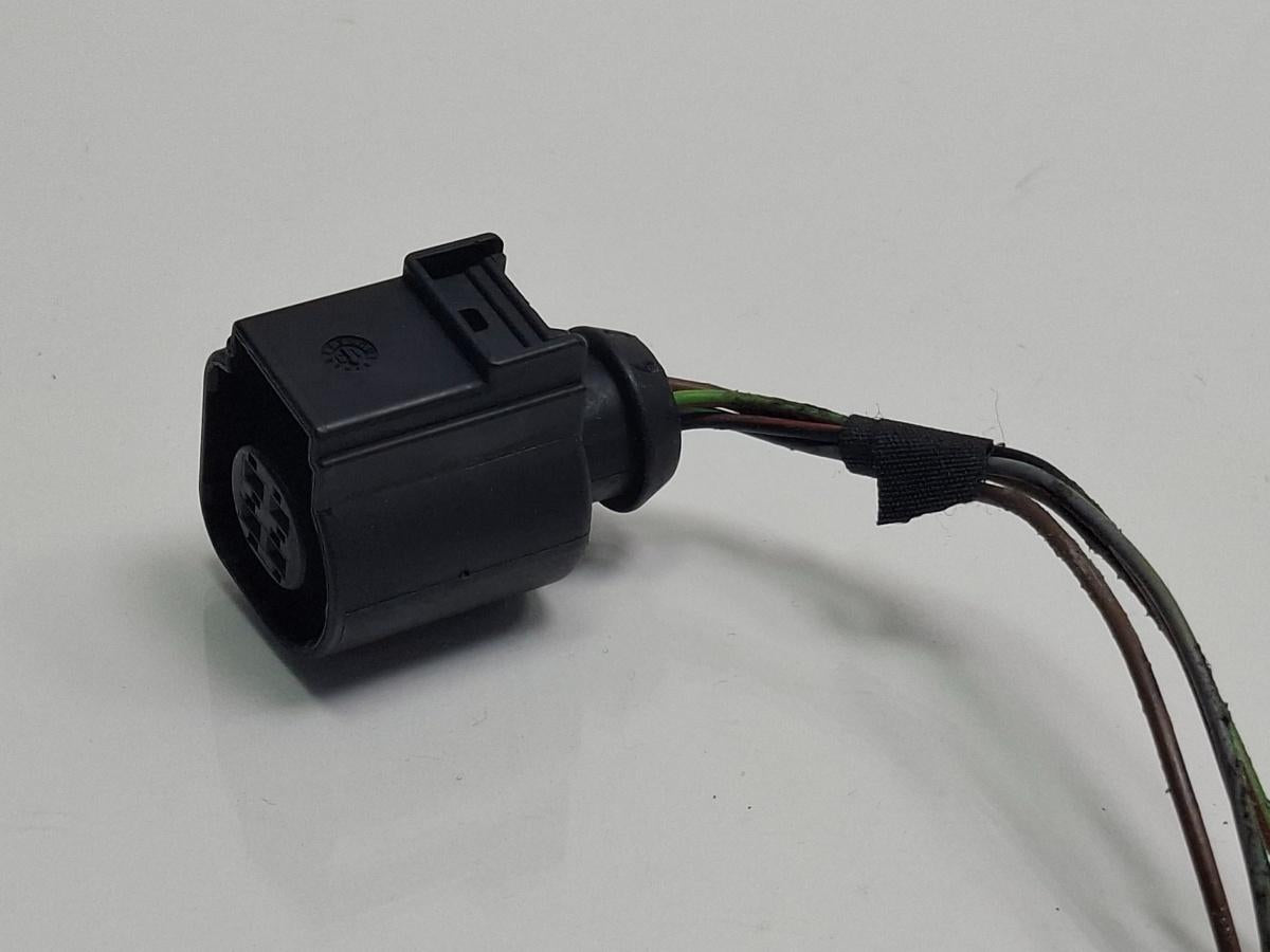 Mufa conector 4 pini AUDI A3 Sportback 8VA, 8VF 2012 - > TDI CLHA 4H0973712