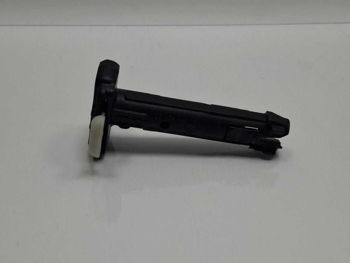 Maneta levier blocare tetiera fata AUDI A3 Sportback 8VA, 8VF 2012 -> 1.6 TDI CLHA 8T0881920