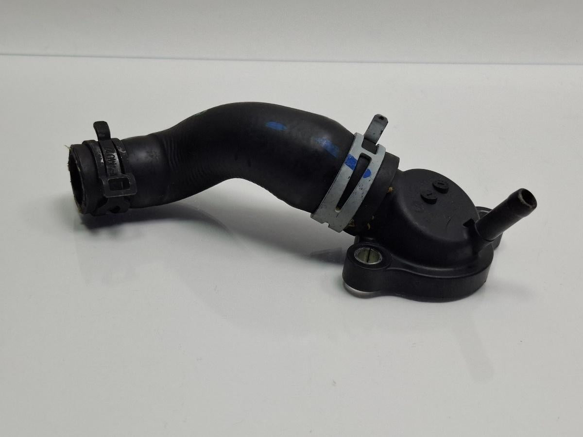 Furtun apa cu flansa AUDI A3 Sportback 8VA, 8VF 2012 - > TDI CLHA 5Q0122157AJ