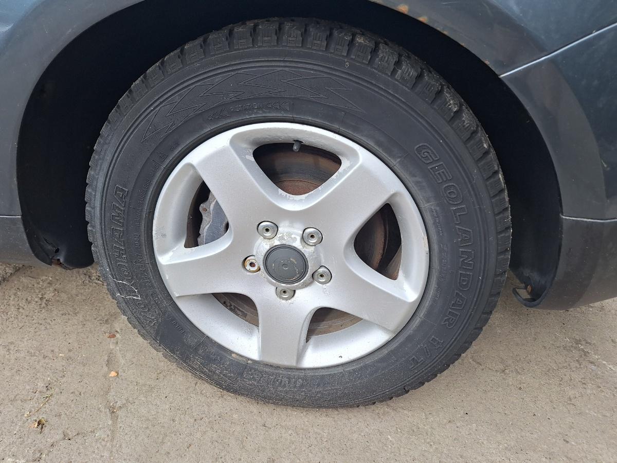 Jante din aliaj cu cauciucuri 236/65 R17 VOLKSWAGEN TOUAREG 2002 - 2013  5x130 7L6601025B