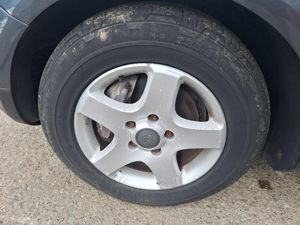 Jante din aliaj cu cauciucuri 236/65 R17 VOLKSWAGEN TOUAREG 2002 - 2013  5x130 7L6601025B