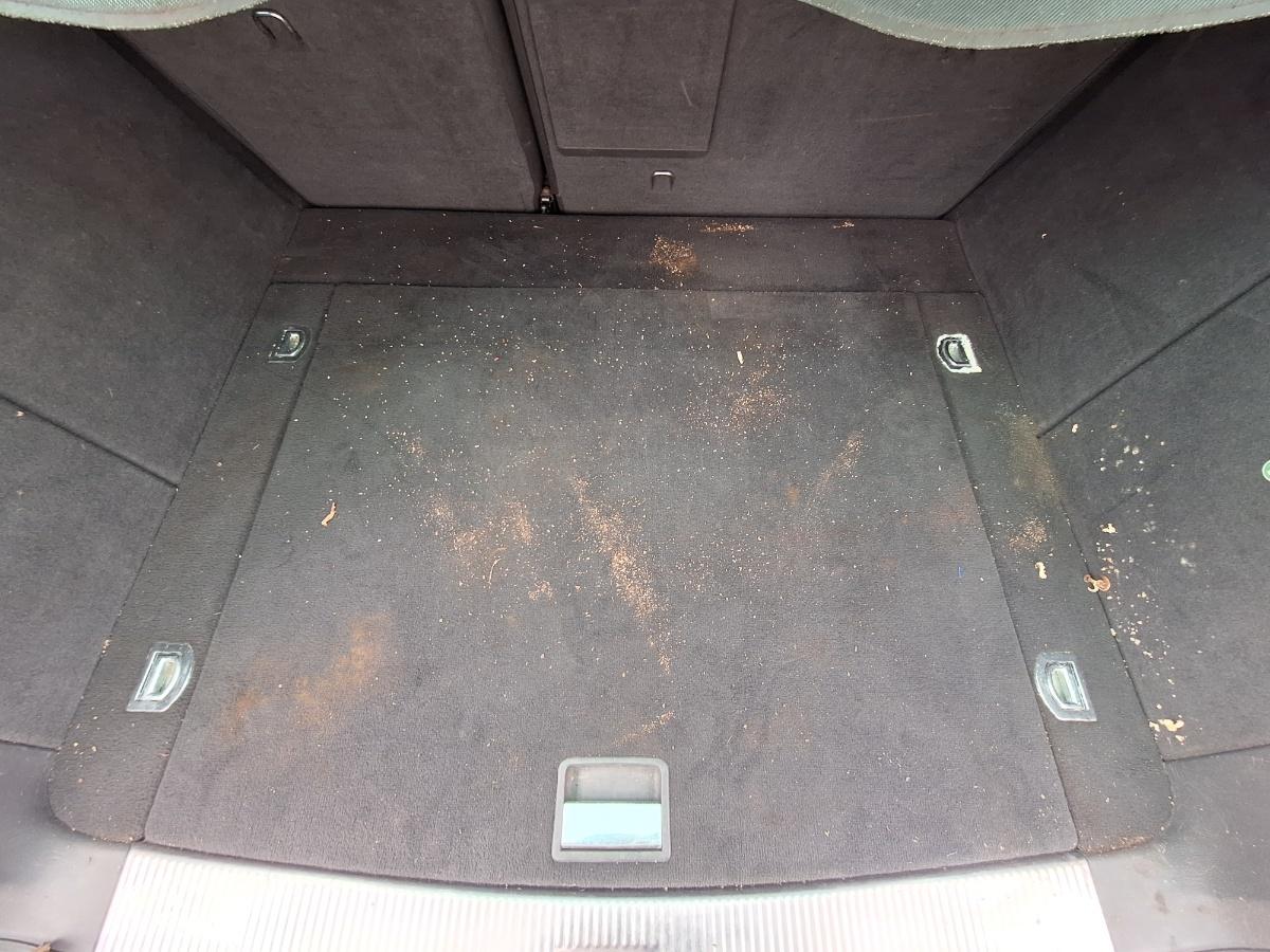 Capitonaj portbagaj VOLKSWAGEN TOUAREG 7LA, 7L6, 7L7 2002 - 2013 , 7L6863546K