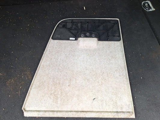 Capac capitonaj portbagaj dreapta spate VOLKSWAGEN TOUAREG 7LA, 7L6, 7L7 2002 - 2013 , 7L6867462A