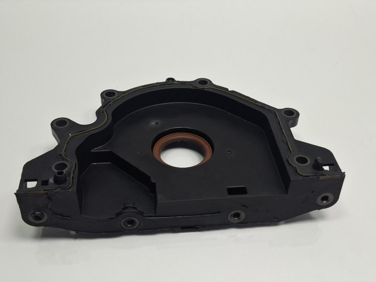 Capac vibrochen AUDI A3 Sportback 8VA, 8VF 2012 - > TDI CLHA 04L103151A