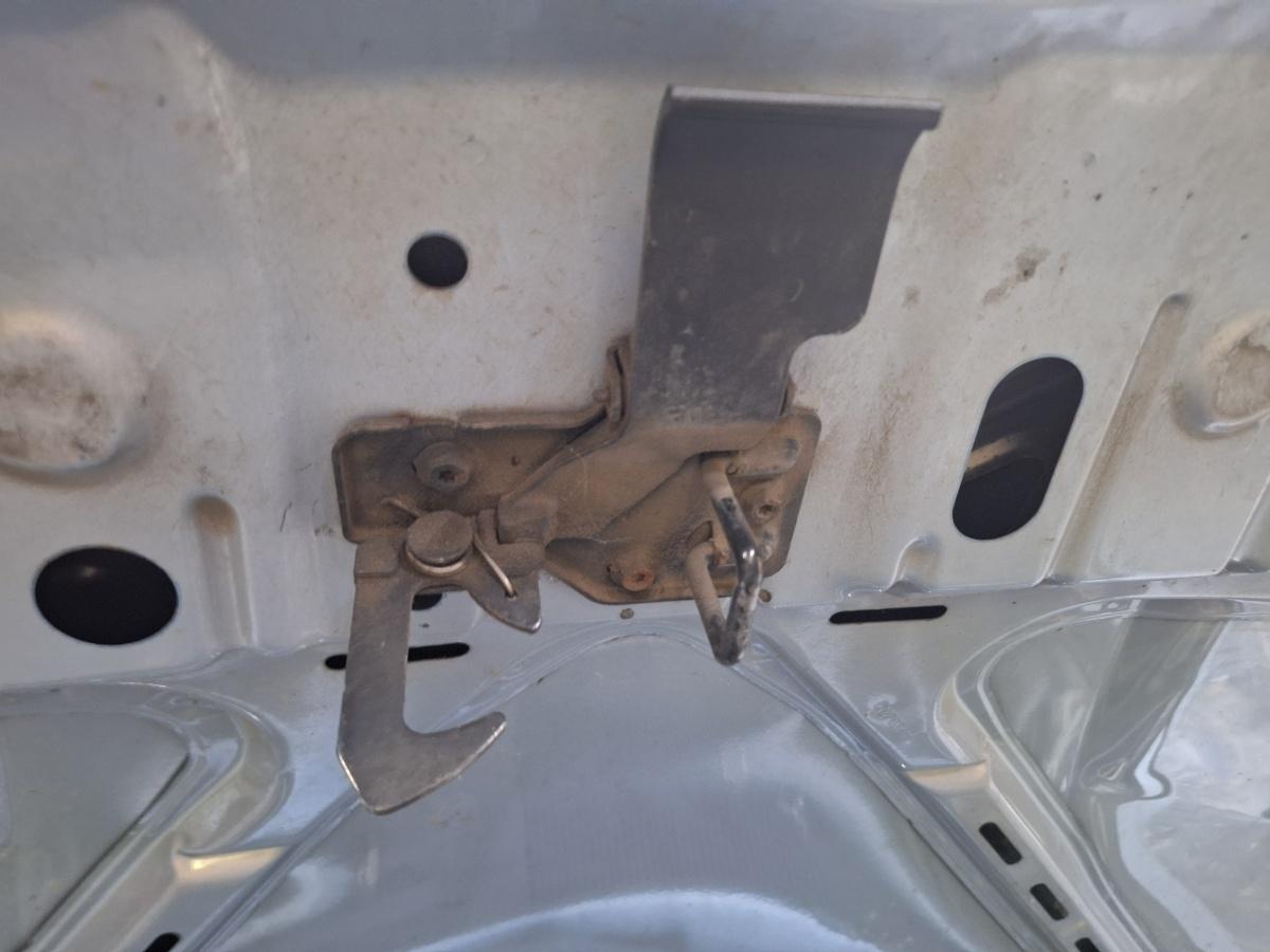 Carlig de siguranta capota motor SEAT CORDOBA III 6L2 2002 - 2009 16V BBY, BKY