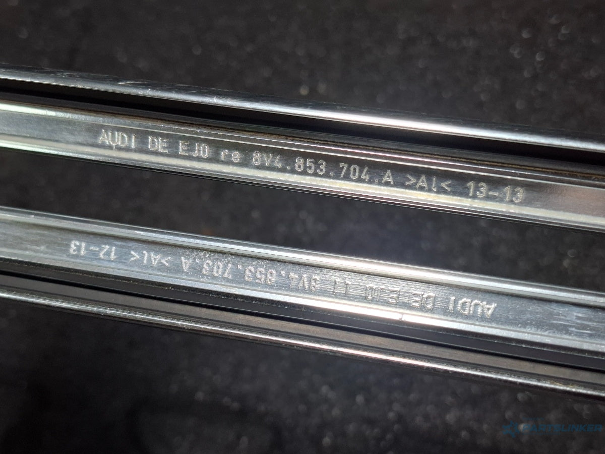 Ornamente laterale cromat superior AUDI A3 Sportback 8VA, 8VF 2012 - > TDI CLHA 8V4853703A , 8V4853704A