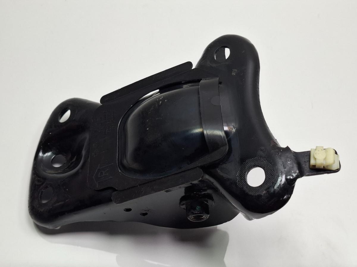 Suport punte dreapta spate AUDI A3 Sportback 8VA, 8VF 2012 - > TDI CLHA 5Q0501546C
