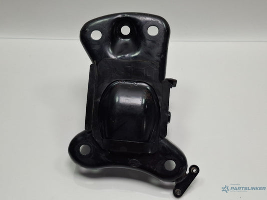 Suport punte stanga spate AUDI A3 Sportback 8VA, 8VF 2012 - > TDI CLHA 5Q0501545C