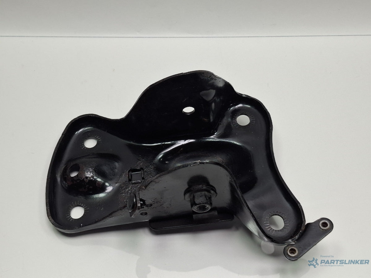 Suport punte stanga spate AUDI A3 Sportback 8VA, 8VF 2012 - > TDI CLHA 5Q0501545C