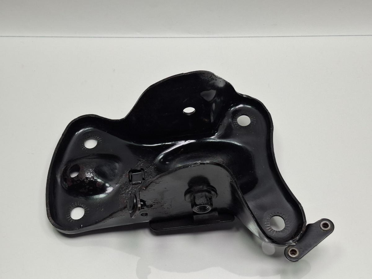Suport punte stanga spate AUDI A3 Sportback 8VA, 8VF 2012 - > TDI CLHA 5Q0501545C