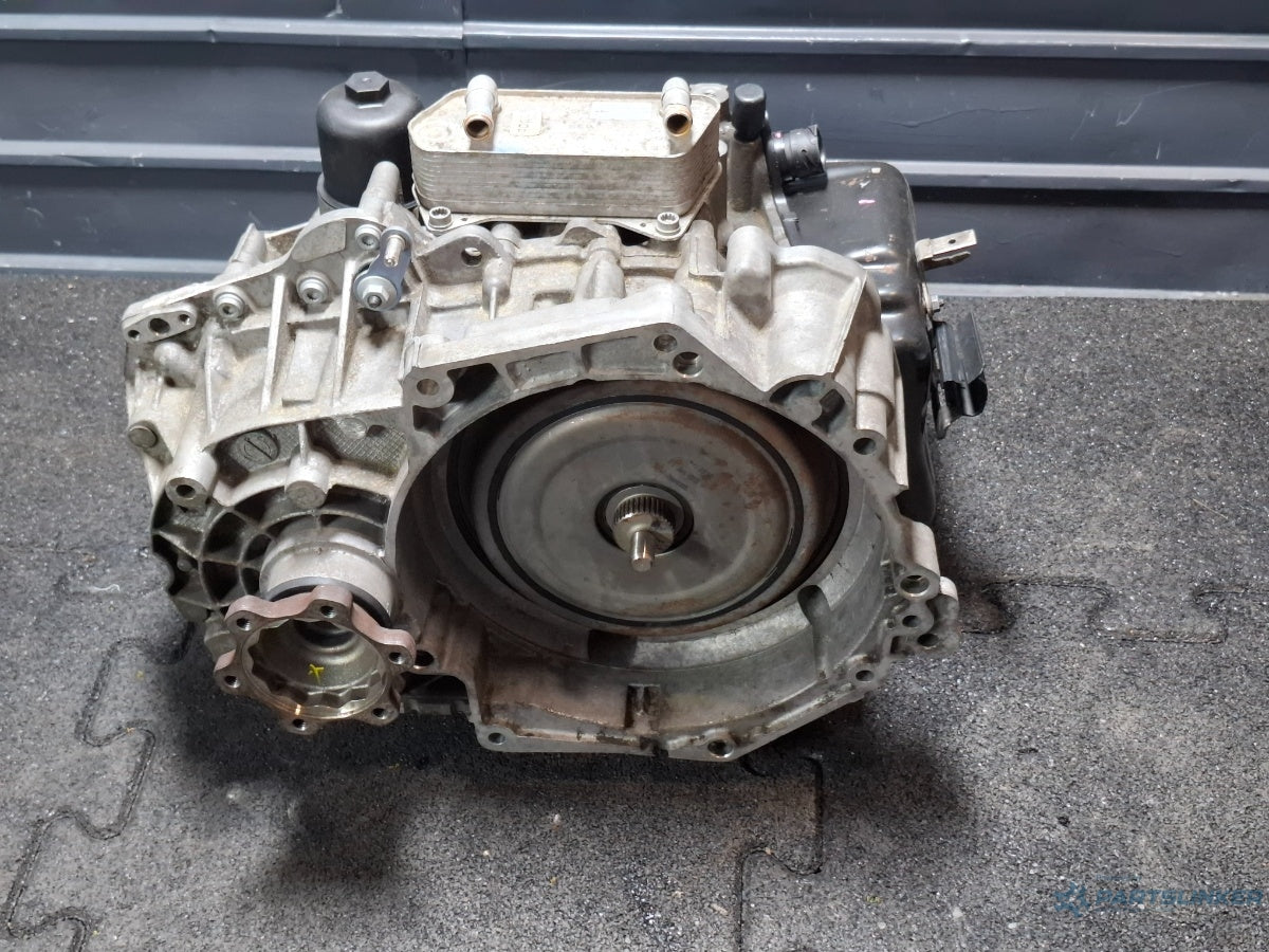 Cutie de viteze VOLKSWAGEN PASSAT 365 2010 - 2014 2.0 TDi BlueMotion CFFB PBF , 02E301103G