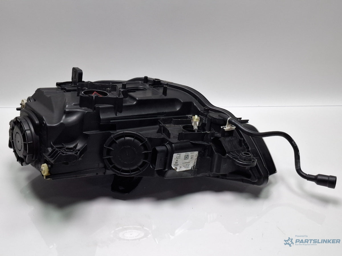 Far bi-xenon dreapta AUDI A3 Sportback 8VA, 8VF 2012 - > TDI CLHA 8V0941006
