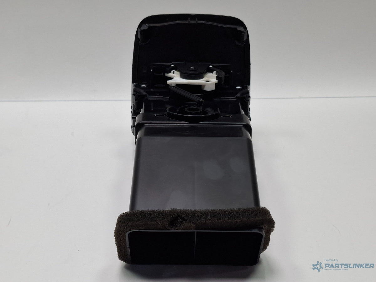 Grila ventilatie spate AUDI A3 Sportback 8VA, 8VF 2012 - > TDI CLHA 8V0819203