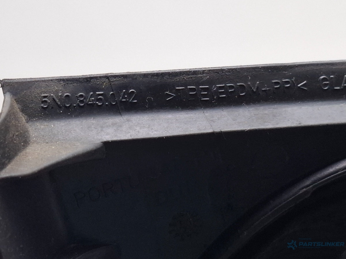 Geam fix dreapta spate VOLKSWAGEN TIGUAN 5N_ 2007 - > TDI 4motion CBAB, CFFB, CLJA 5N0845042