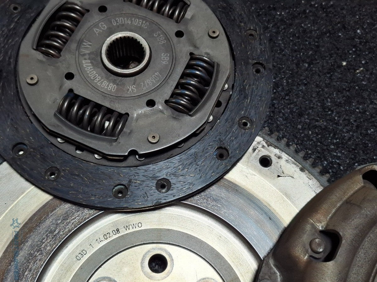 Kit ambreiaj SKODA FABIA II 542 2006 - 2014 1.2 1.2 BBM, CHFA 03D105269 , 03D141031C