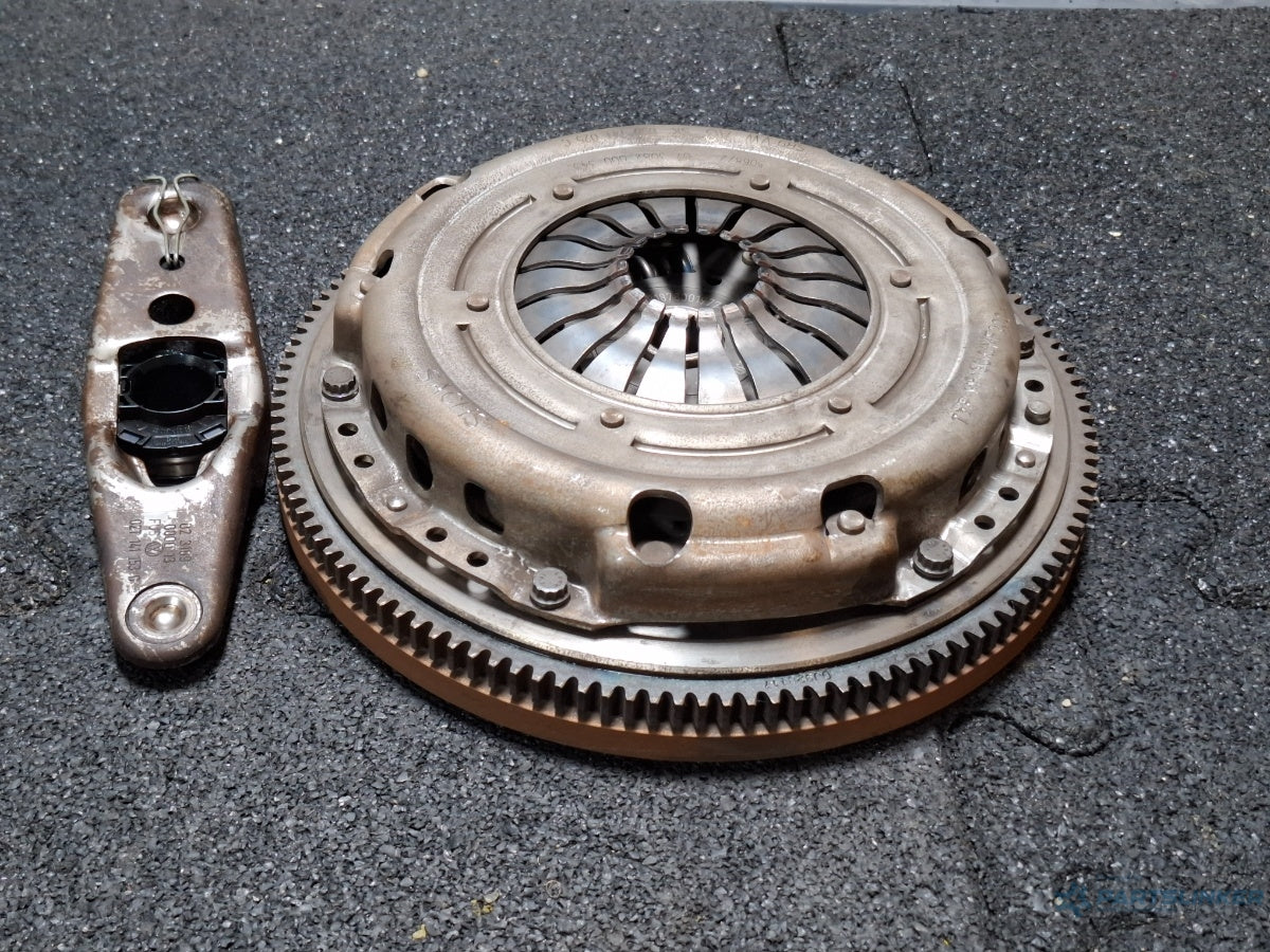 Kit ambreiaj SKODA FABIA II 542 2006 - 2014 1.2 1.2 BBM, CHFA 03D105269 , 03D141031C